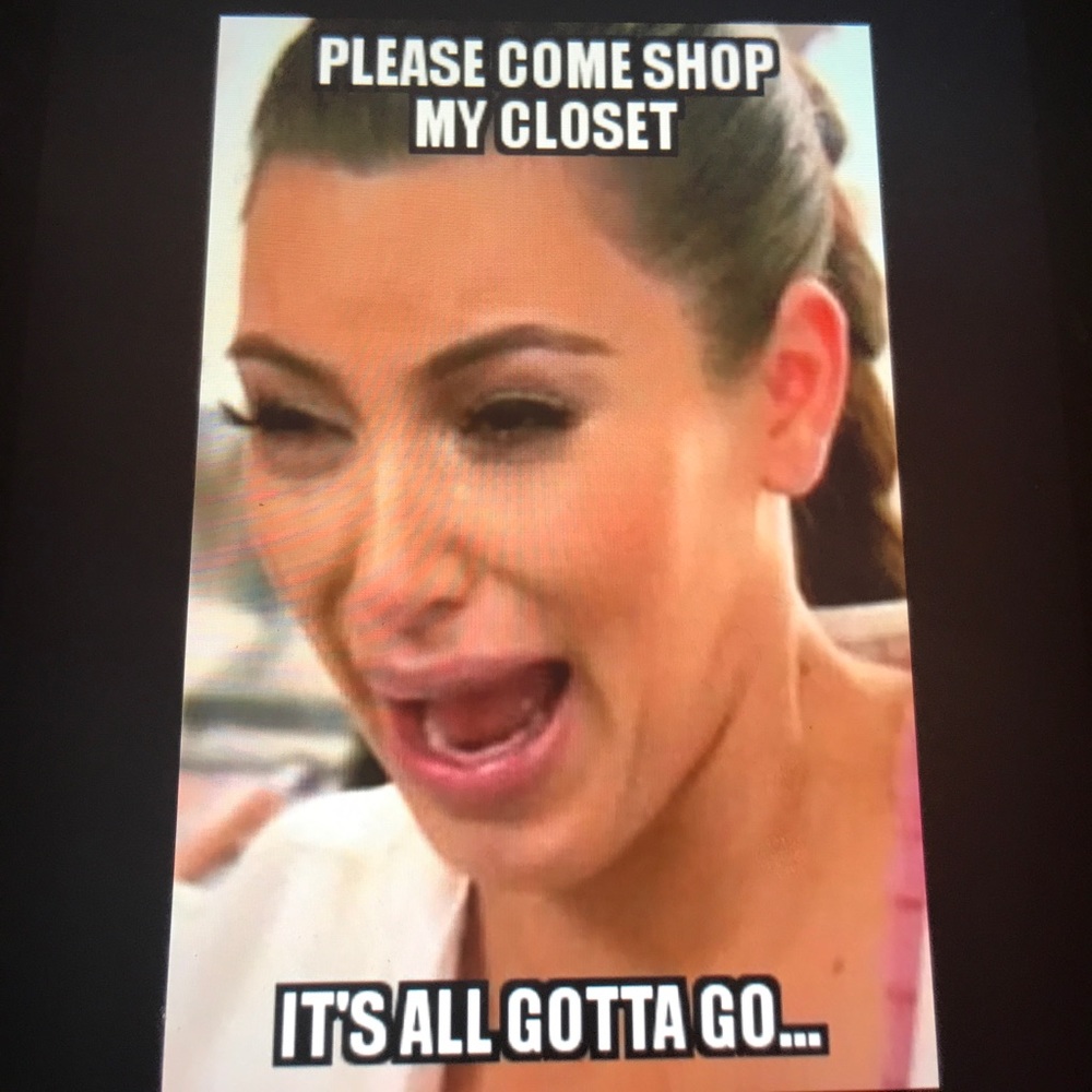 I ❤️offers !!! Come shop my closet !!! 💜😬