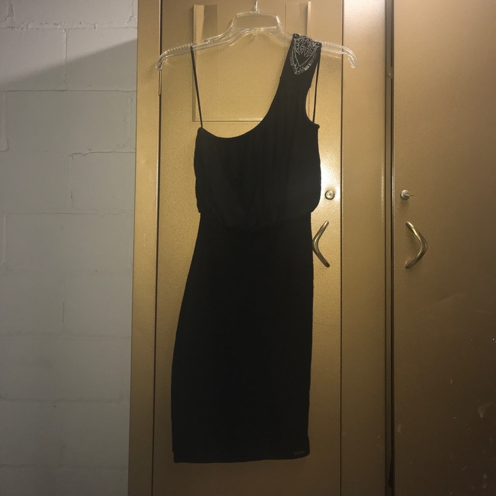 One shoulder LBD