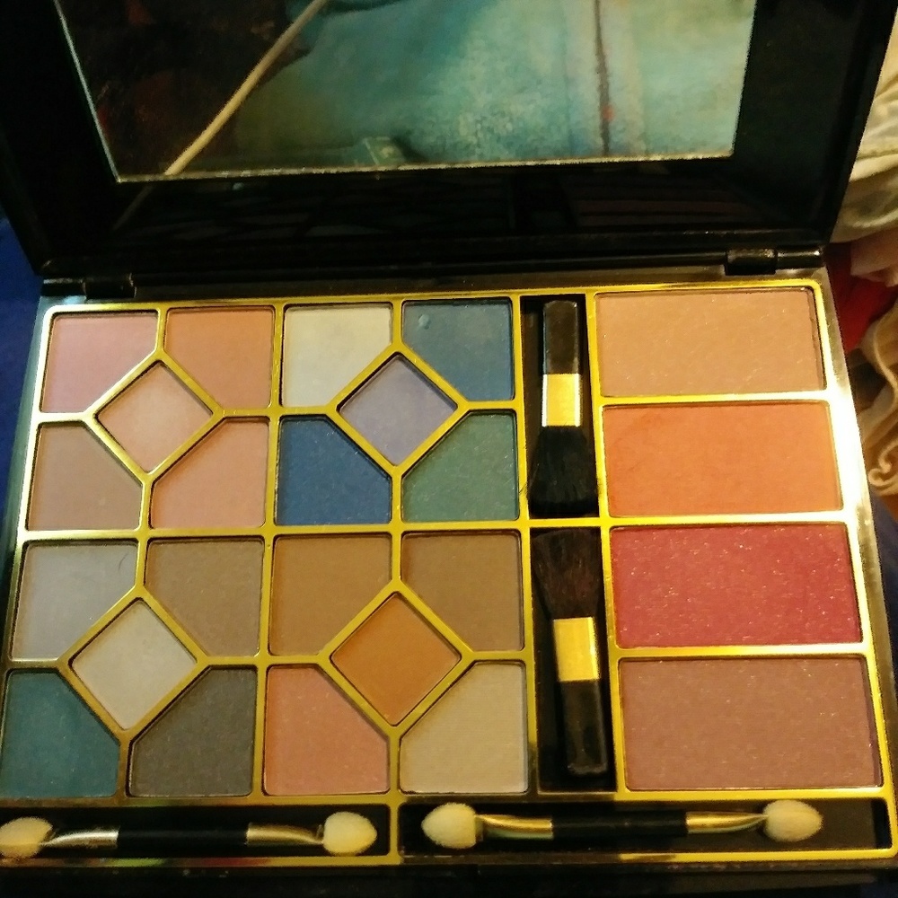 Make up pallette! New!