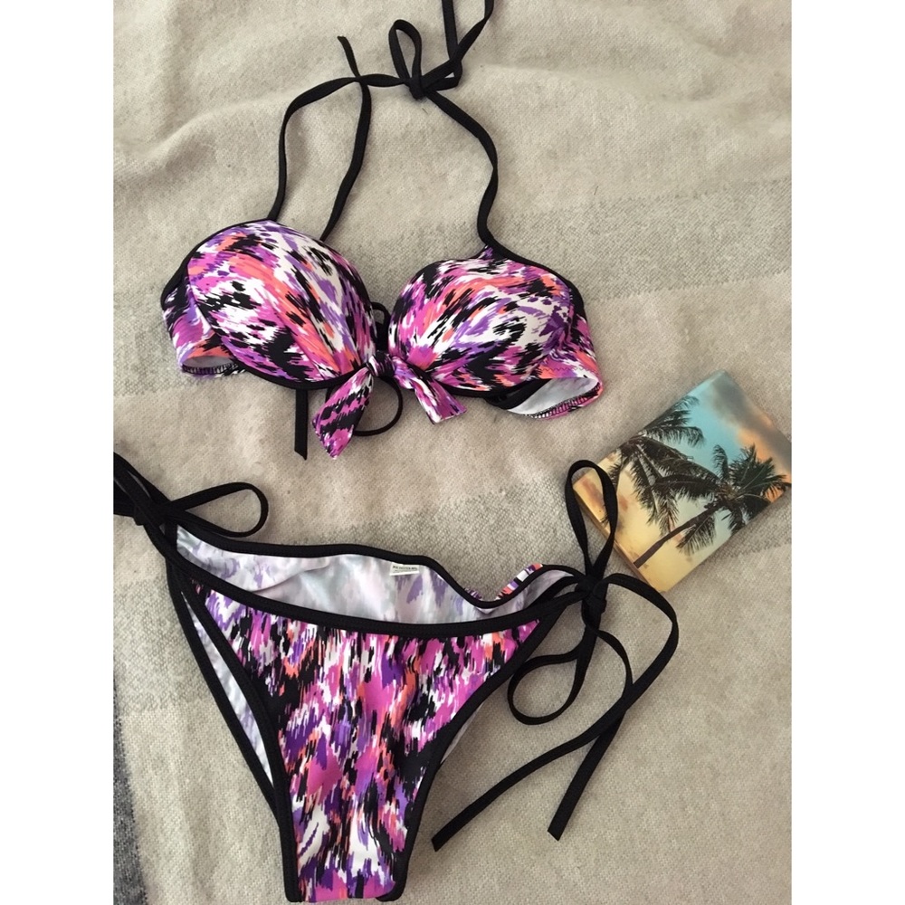 2 bikinis set for 8$$$$