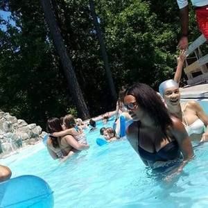 Meet your Posher, Jasmine