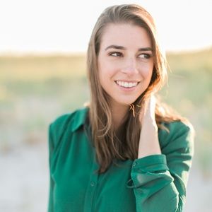 Meet your Posher, Laura