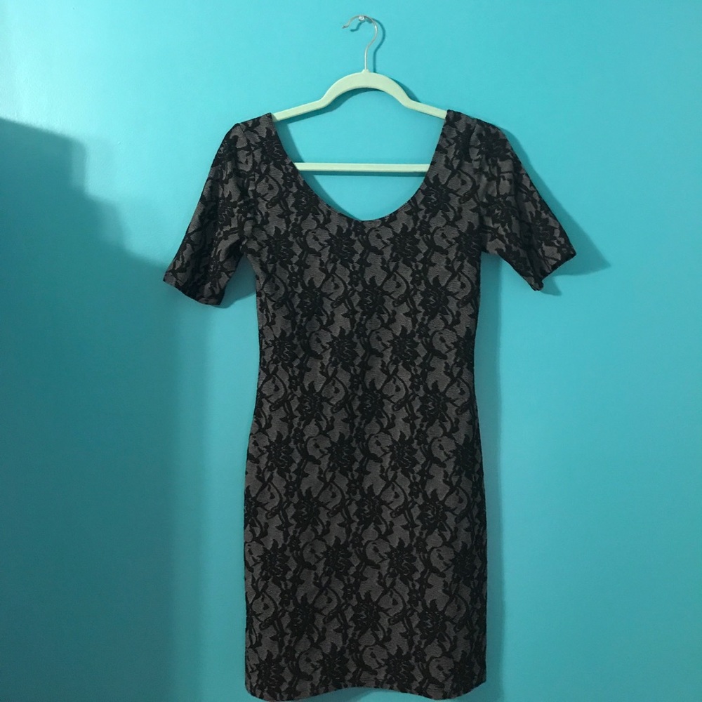 Black lace design bodycon dress