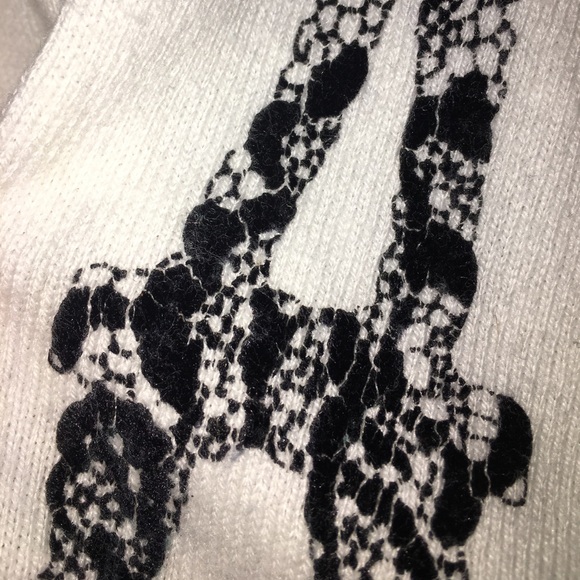 Eiffel Tower sweater - Picture 3 of 4