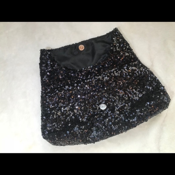 Victoria’s Secret Clutch - Picture 4 of 4