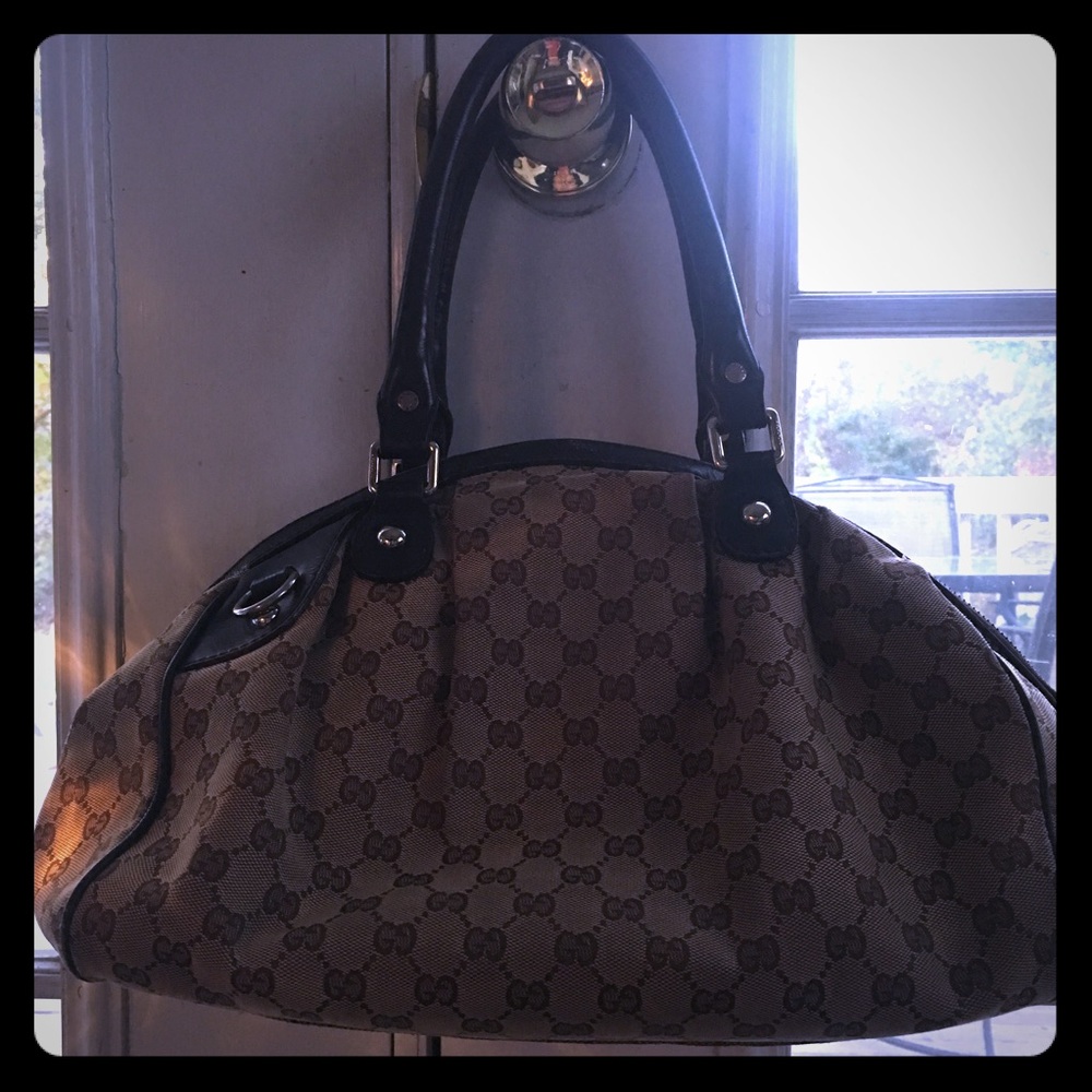 Gucci Large Sukey Hobo bag.