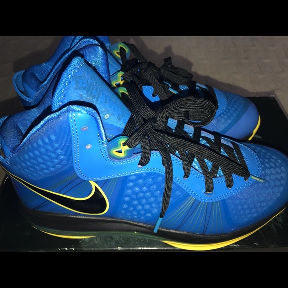 Lebron 8 V2 Entourage main image 7