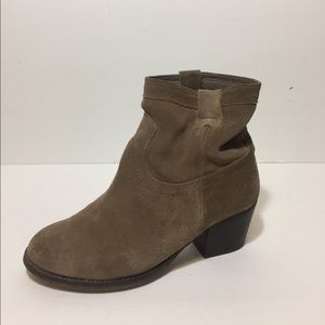 Steve Madden "Shakkerr" Rugged Suede Boots