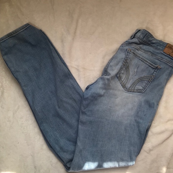 Hollister Jeans - Picture 2 of 3