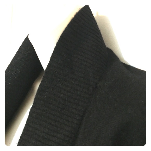 Banana Republic Shrug/Cardigan - Picture 2 of 6