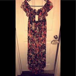 Off the shoulder floral flow dress