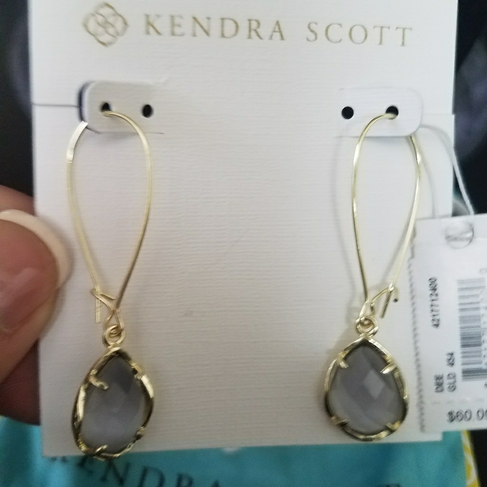 Kendra Scott Dee--- No longer AVAIL