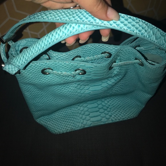 Emeily cho leather bag - Picture 2 of 5