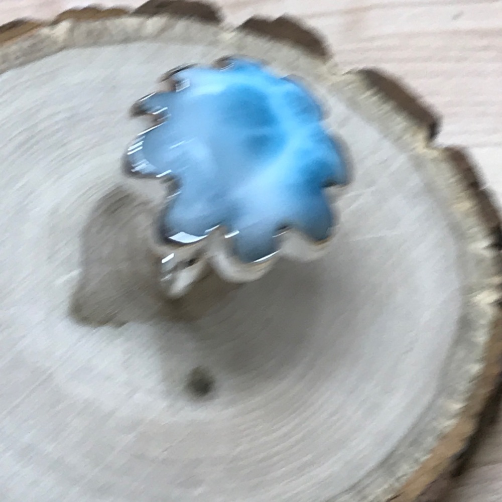 Something Different Check This Ring - image 4