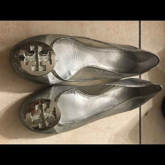 Shoes - Picture 3 of 3