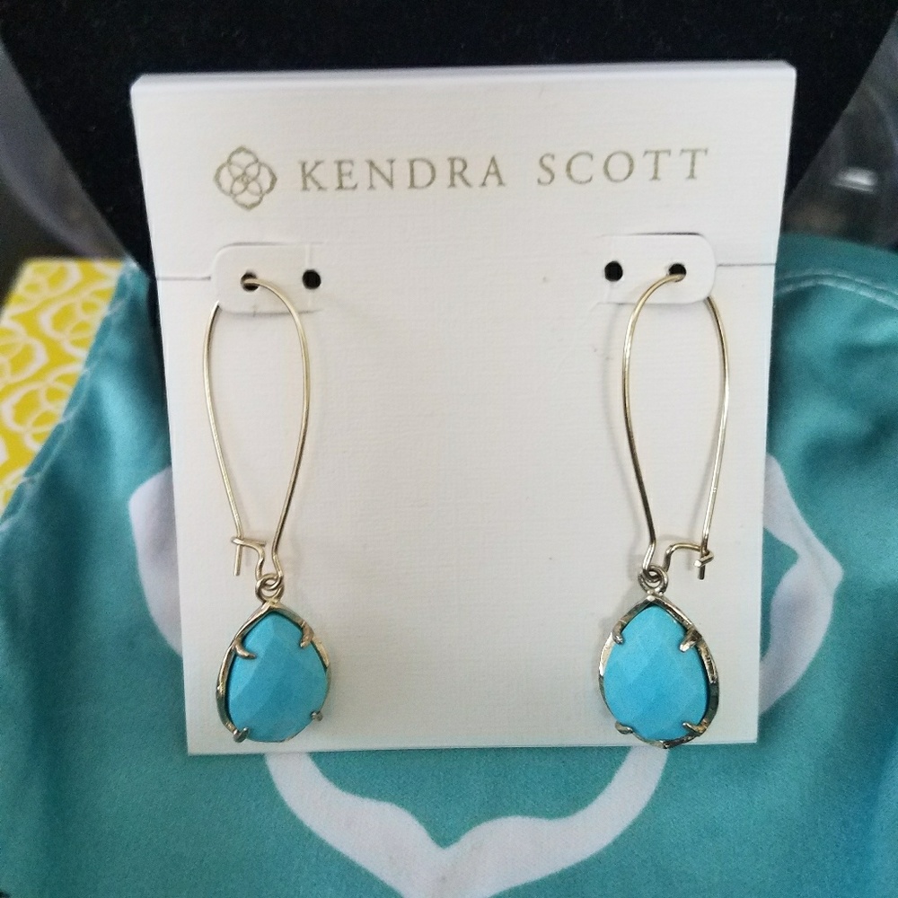 Kendra Scott Dee-- no longer avail