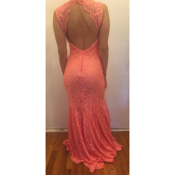 Dress - Picture 3 of 3