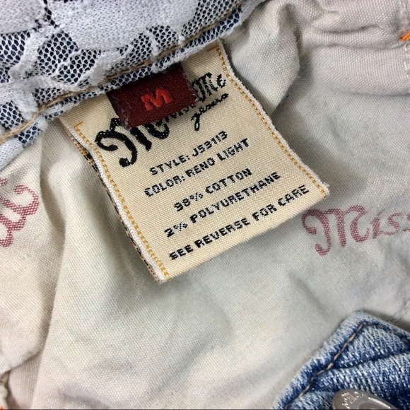 Miss Me Lace Micro Mini Skirt - Picture 5 of 6