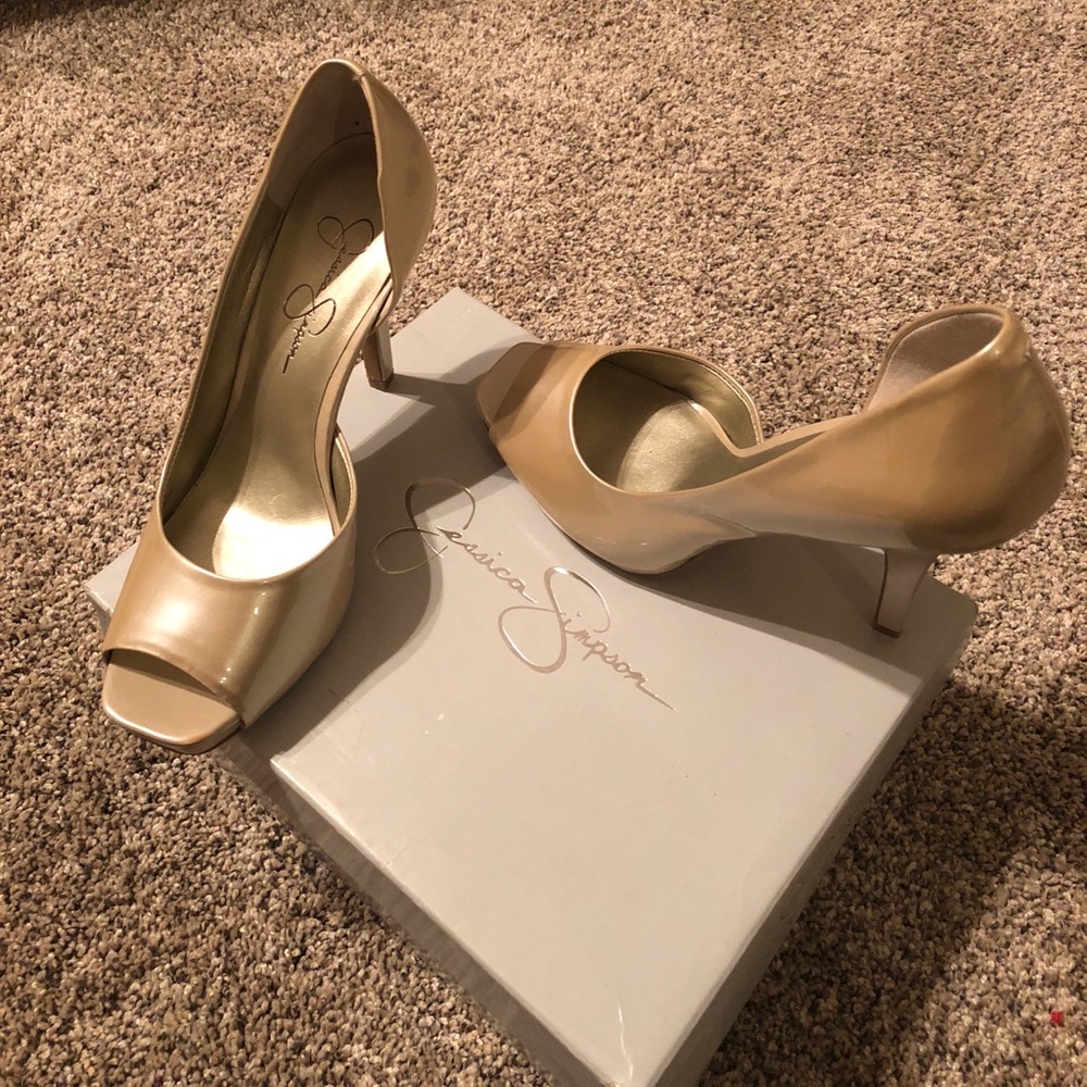 J Simpson Ivory Pearlized Patent Leather Peep Toe