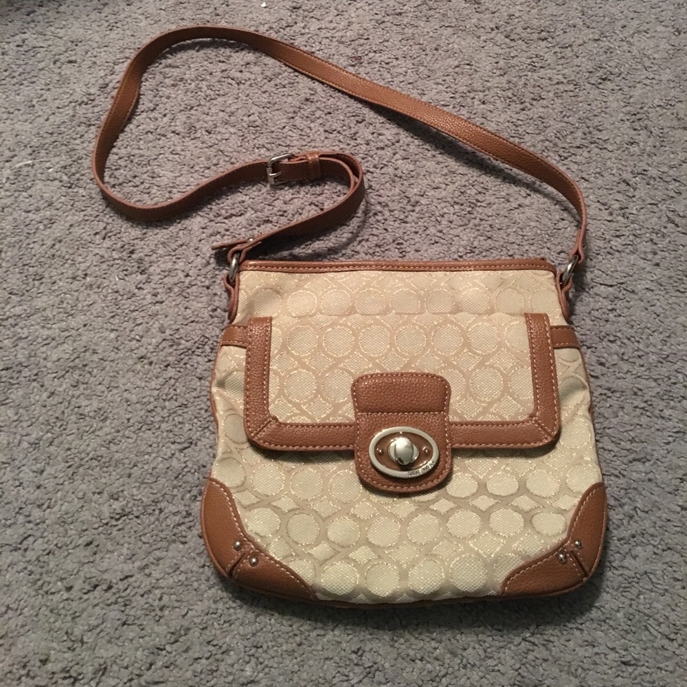 Nine West cross body purse