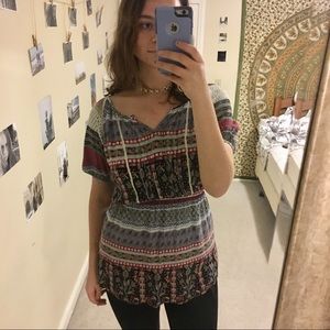 Forever 21 patterned shirt 🌙