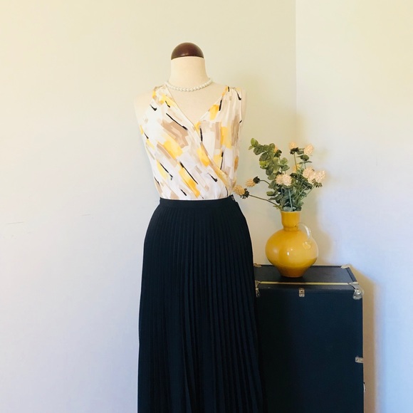 White House Black Market Surplice Silk Top - Picture 7 of 8