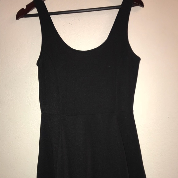 Black dress - Picture 2 of 3