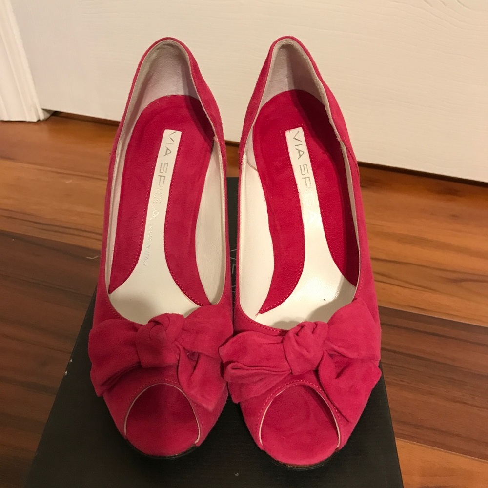 Via Spiga Pink Peep Toe Suede Heels