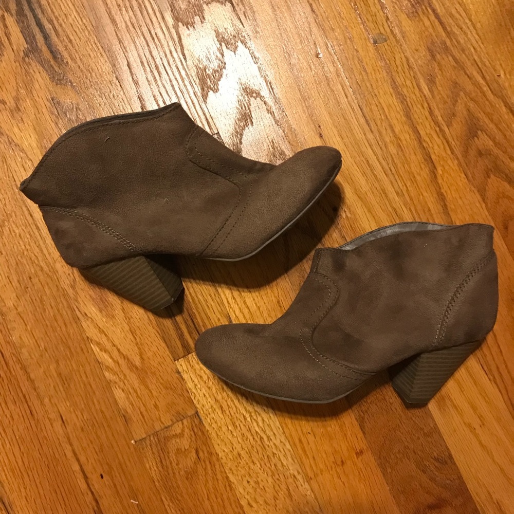 Cute booties!