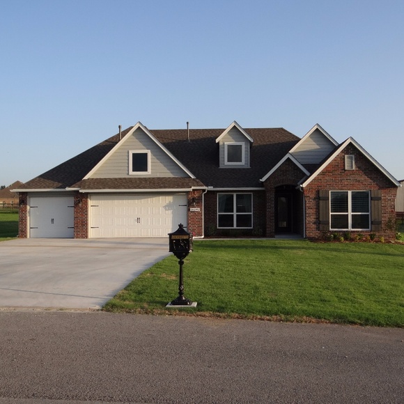 Meet your Posher, Abbie! - Picture 6 of 8