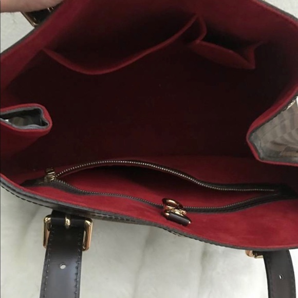 Louis Vuitton Tote - Picture 3 of 8