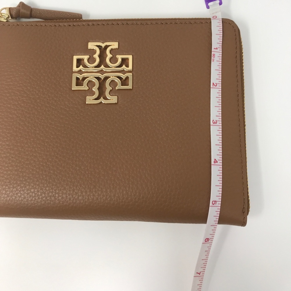 Tory-Burch Britten large zip pouch  #39061 - Picture 3 of 8