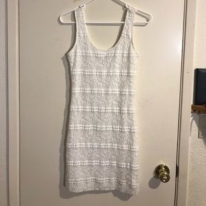 White lace bodycon dress