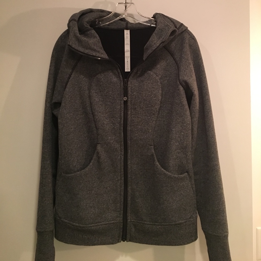Lululemon Scooba Hoodie 8 LIKE NEW!