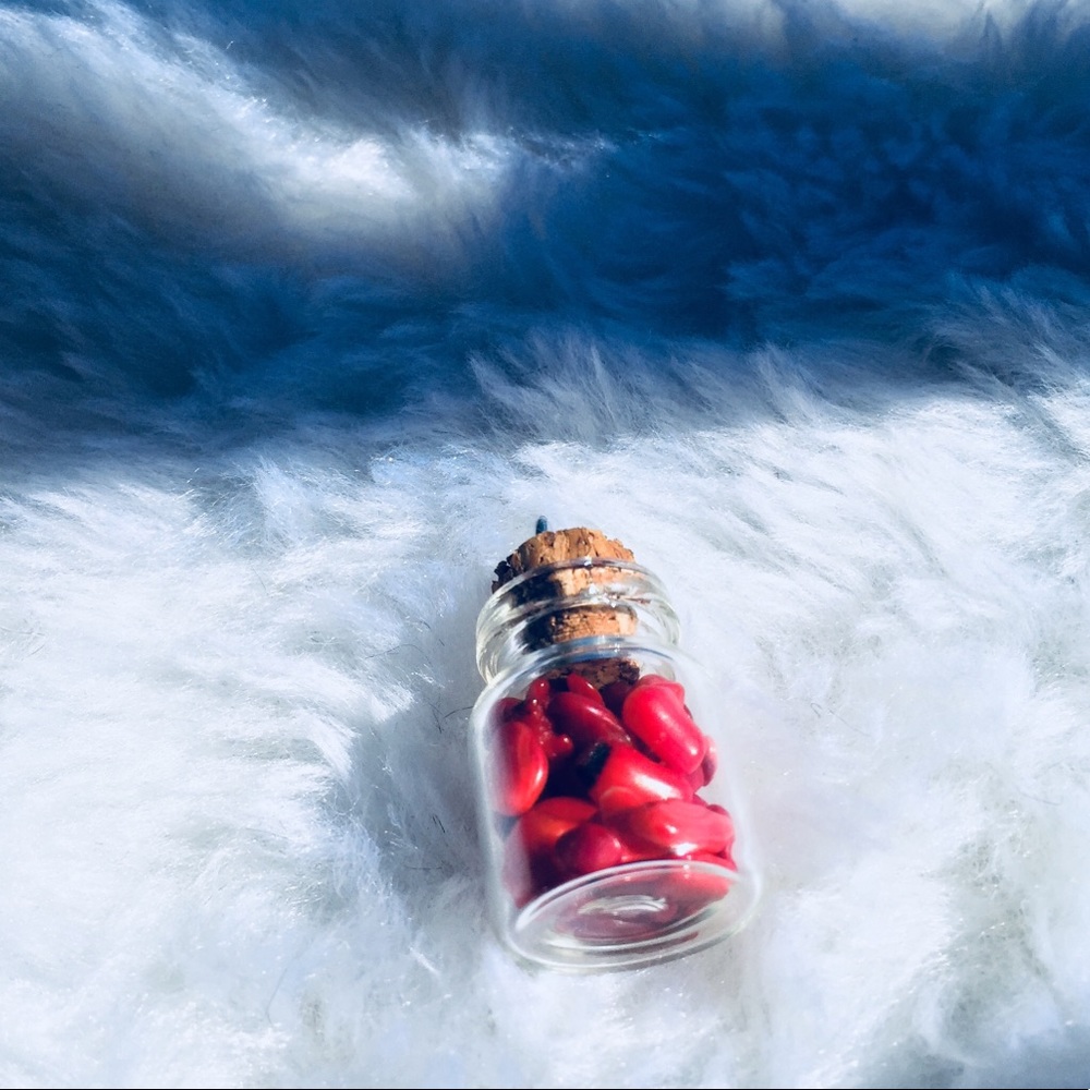 ✨SALE✨• Coral Healing Crystals Vial✨ CCO