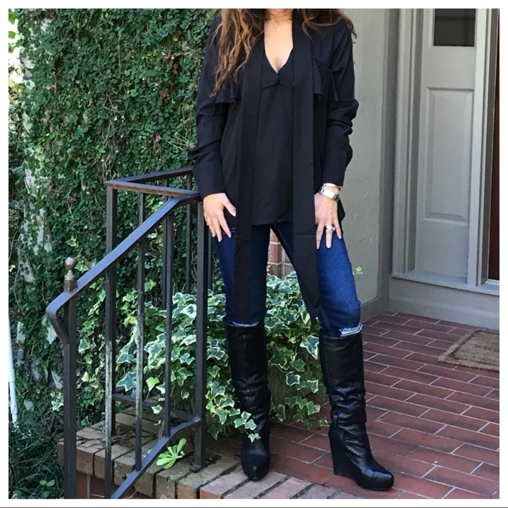✨LAST ONE ✨Paris black tie blouse - Picture 2 of 7