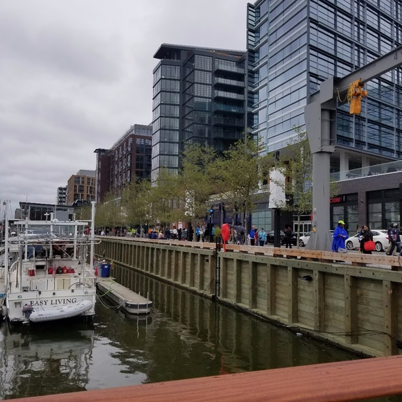 Meet your Posher, Tiffani - Picture 3 of 4