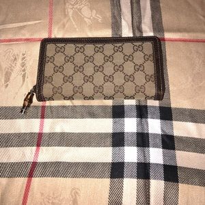 Gucci Wallet Used great conditions 100% authentic!