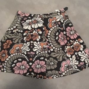 H and m skirt with pockets :)