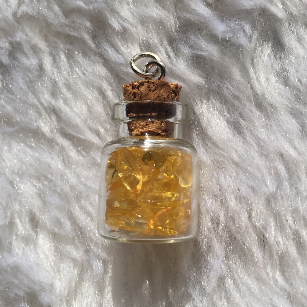 ✨ SALE✨• Citrine Healing Crystal Vial✨ CCO