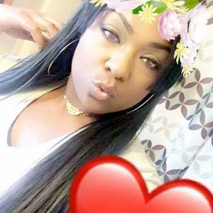 Meet your Posher, Tenesha