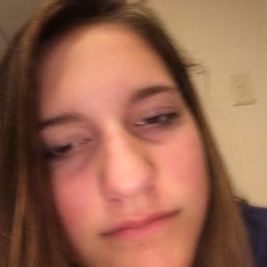 Meet your Posher, Abbey