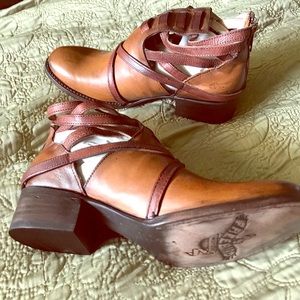 Freebird Stair ankle boots size 9 brand new