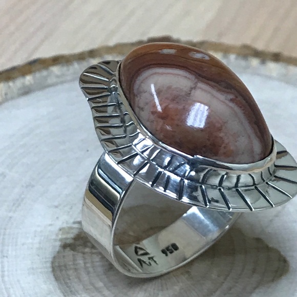 Ring - Picture 2 of 7