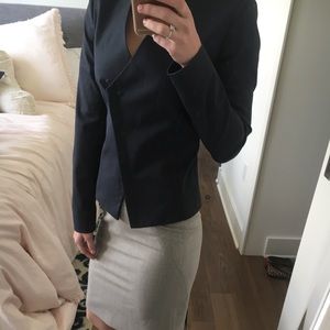 Edgy-chic Theory Laniso zipper blazer