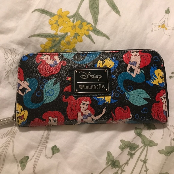 loungefly ariel wallet