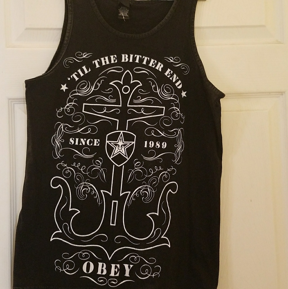 Obey muscle Tee