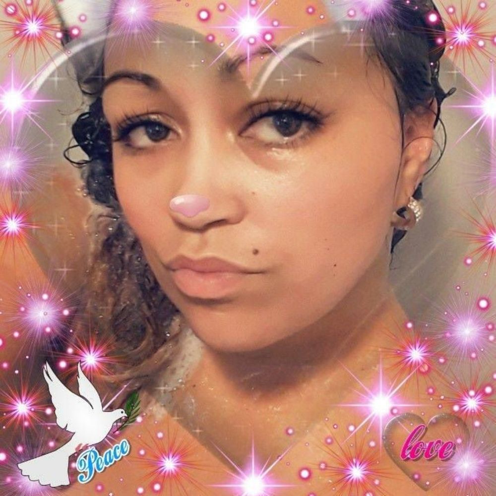 Meet your Posher, Yadira