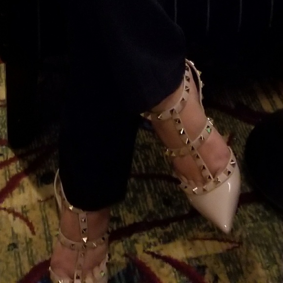 Authentic Valentino - Picture 4 of 4