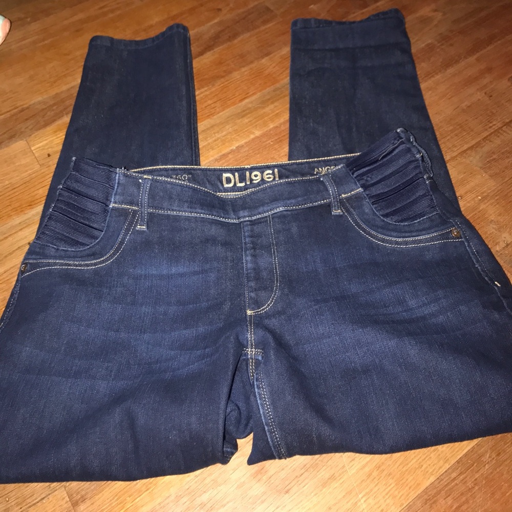 DL1961 Angel maternity jeans.